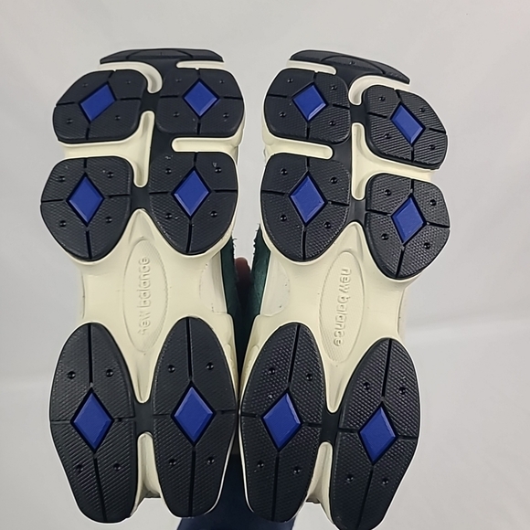 NIB New Balance 9060 Kids Athletic Suede Sneaker Green Orange Sz 6.5 - Picture 6 of 8